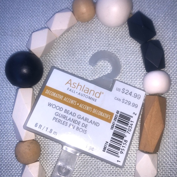 Ashland wooden Beaded garland navy blue cream, and Tan coastal beach baby shower - Picture 4 of 5